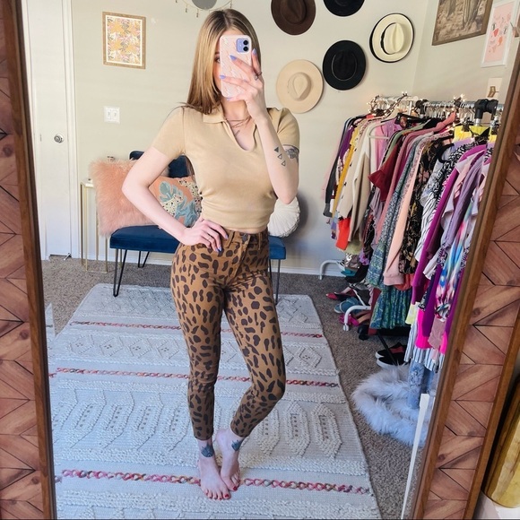 L'AGENCE Margot Spot Animal Print Jeans - Picture 10 of 10